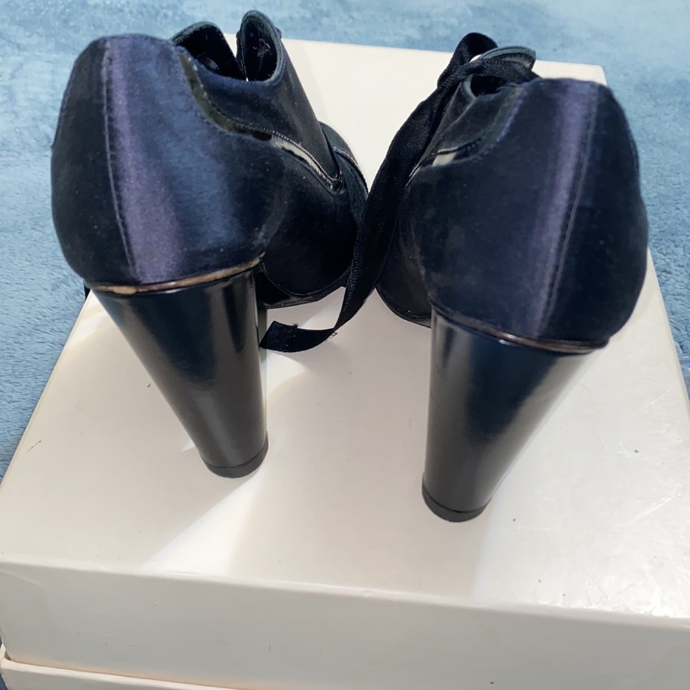 Heels - Picture 5 of 6